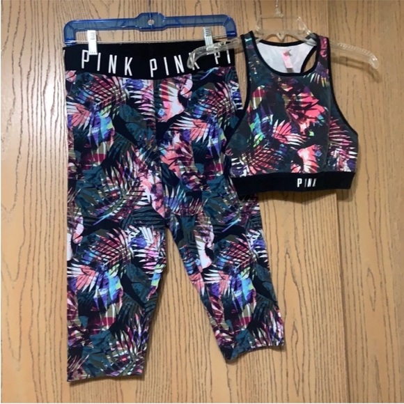 MOVING SALE! L/M PINK VS ULTIMATE tropical rare set sports bra and Capri - Picture 2 of 6